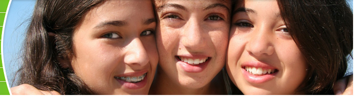 photo of three girls